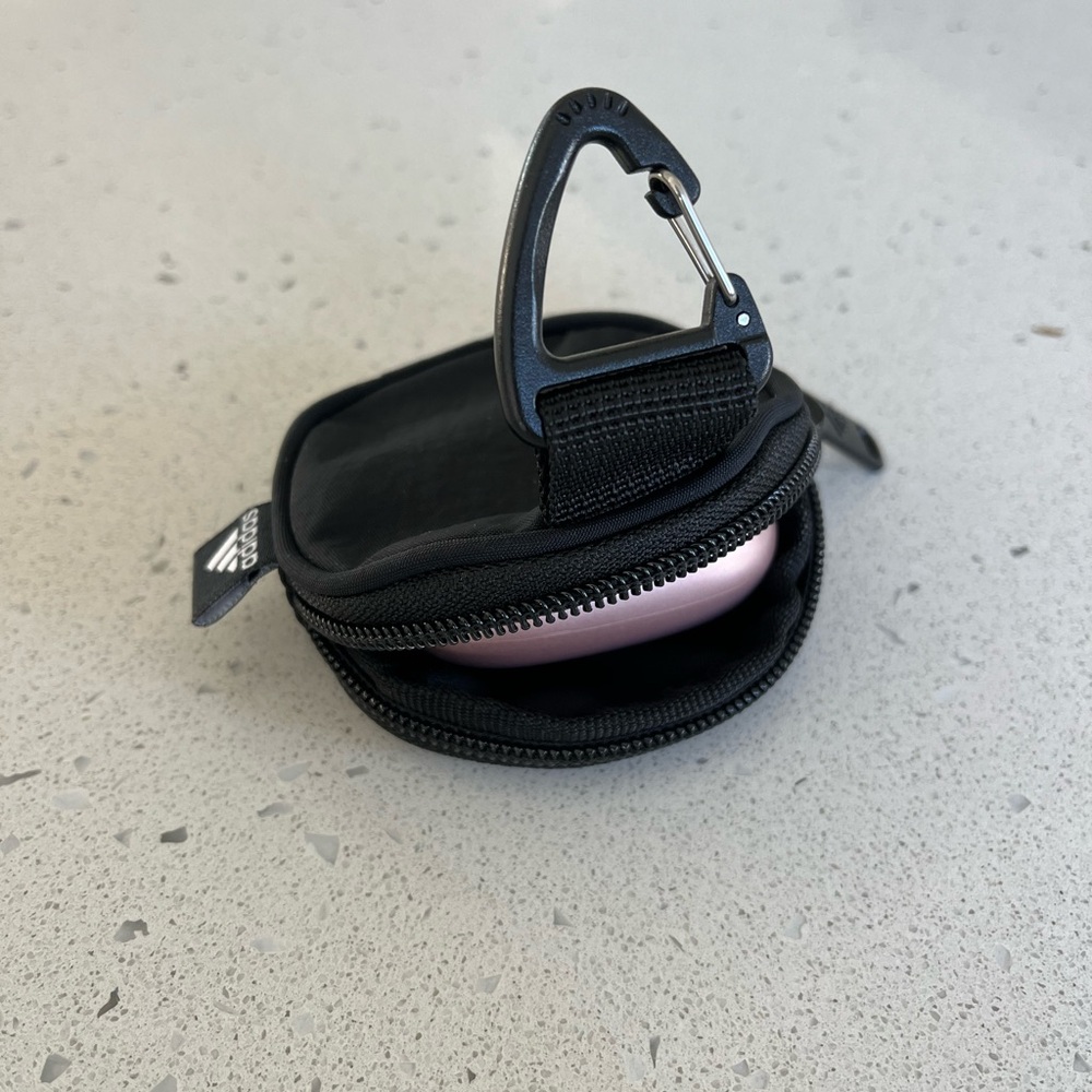 Adidas EarPod case - Picture 4 of 4